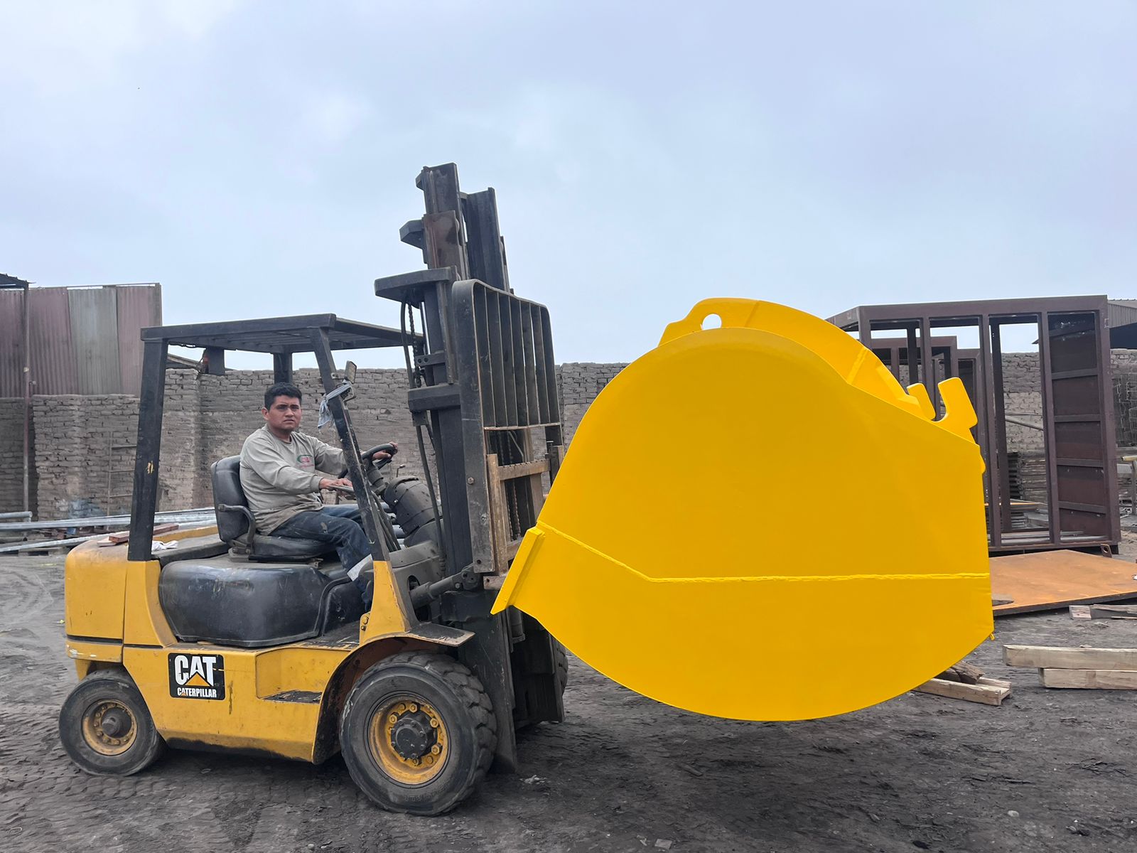 Cucharón para cargador frontal